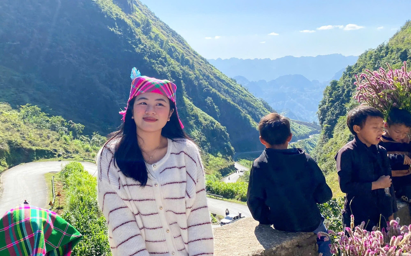 Gen Z rủ nhau lên núi săn mây, ngắm hoa tam giác mạch- Ảnh 8.