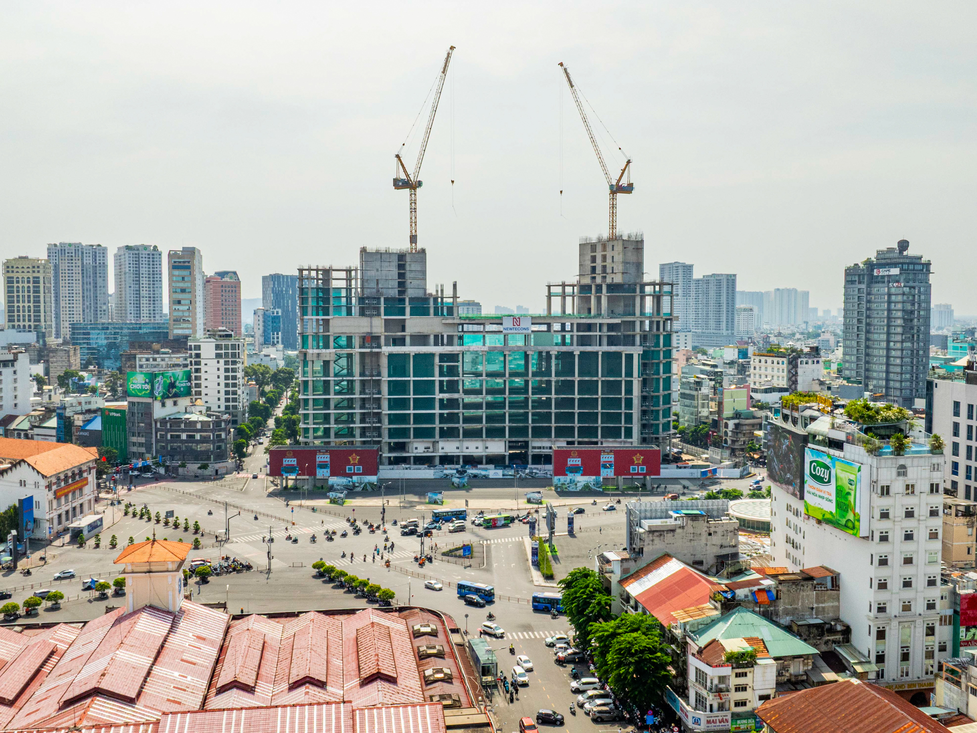 Ngắm Siêu Dự Án Cạnh Chợ Bến Thành Được Vinfast Đầu Tư Hơn 20.000 Tỷ Đồng: Xây Hơn 10 Năm Chưa Xong, Đang Thi Công Trở Lại- Ảnh 3.