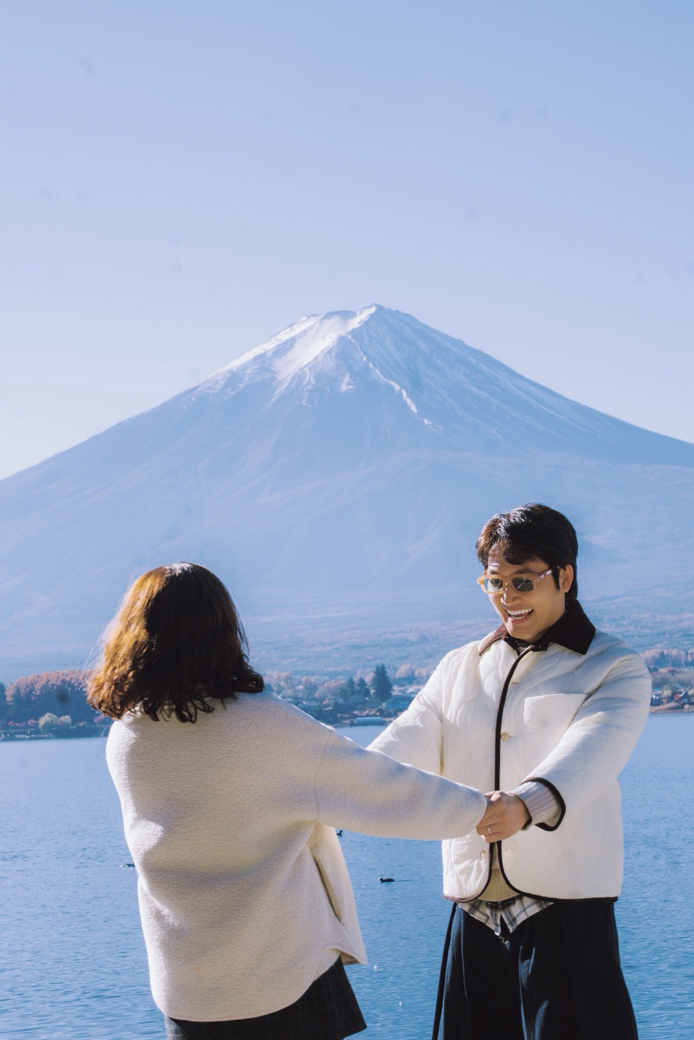 Quá mê đôi vợ chồng đẹp nhất vũ trụ VFC: Visual 