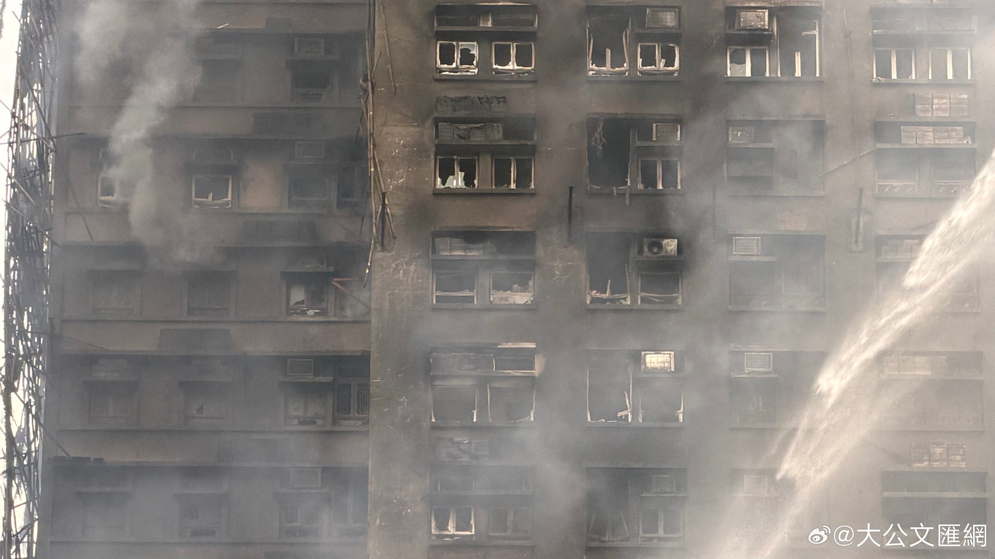 45m2 giá 20 tỷ - bên trong căn hộ chung cư nổi tiếng trước khi bị cháy trông như thế nào?- Ảnh 2. 45m2 giá 20 tỷ - bên trong căn hộ chung cư nổi tiếng trước khi bị cháy trông như thế nào?- Ảnh 2.