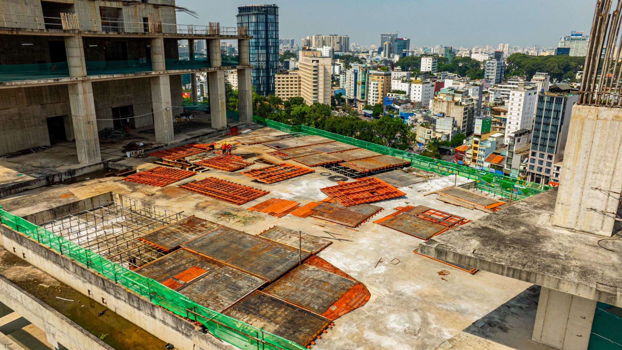 Ngắm Siêu Dự Án Cạnh Chợ Bến Thành Được Vinfast Đầu Tư Hơn 20.000 Tỷ Đồng: Xây Hơn 10 Năm Chưa Xong, Đang Thi Công Trở Lại- Ảnh 7.