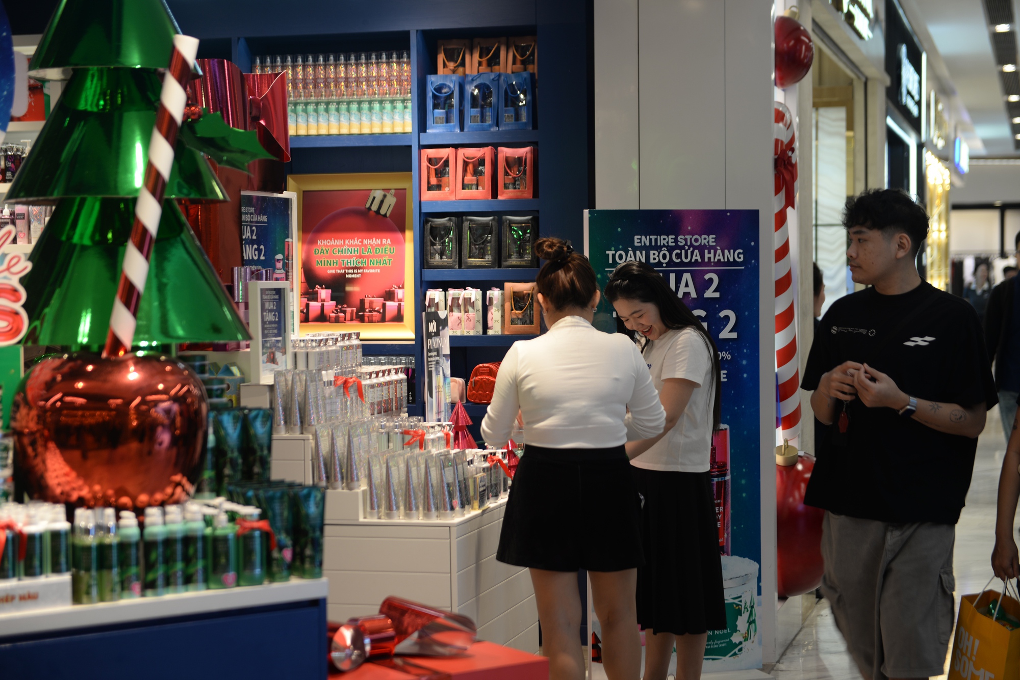 Black Friday: "Sale khủng” có thật sự khủng?- Ảnh 2. Black Friday: "Sale khủng” có thật sự khủng?- Ảnh 2.