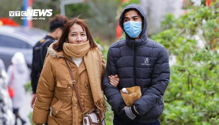 Dự báo thời tiết 10 ngày: Bắc Bộ rét nhất dưới 8°C, Trung Bộ đối mặt đợt mưa mới- Ảnh 1.