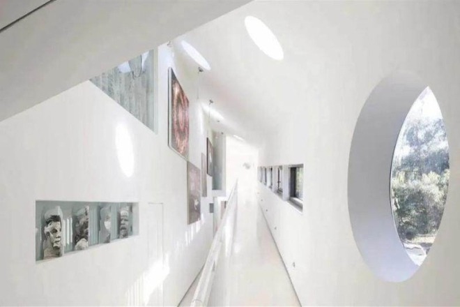 Biệt thự 340m² của diễn viên gia thế Biệt thự 340m² của diễn viên gia thế