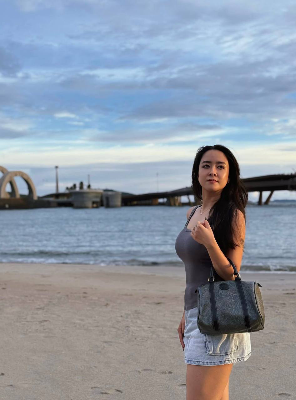 Nhan sắc của nữ diễn viên U40 khiến Huyền Lizzie dè chừng- Ảnh 16. Nhan sắc của nữ diễn viên U40 khiến Huyền Lizzie dè chừng- Ảnh 16.