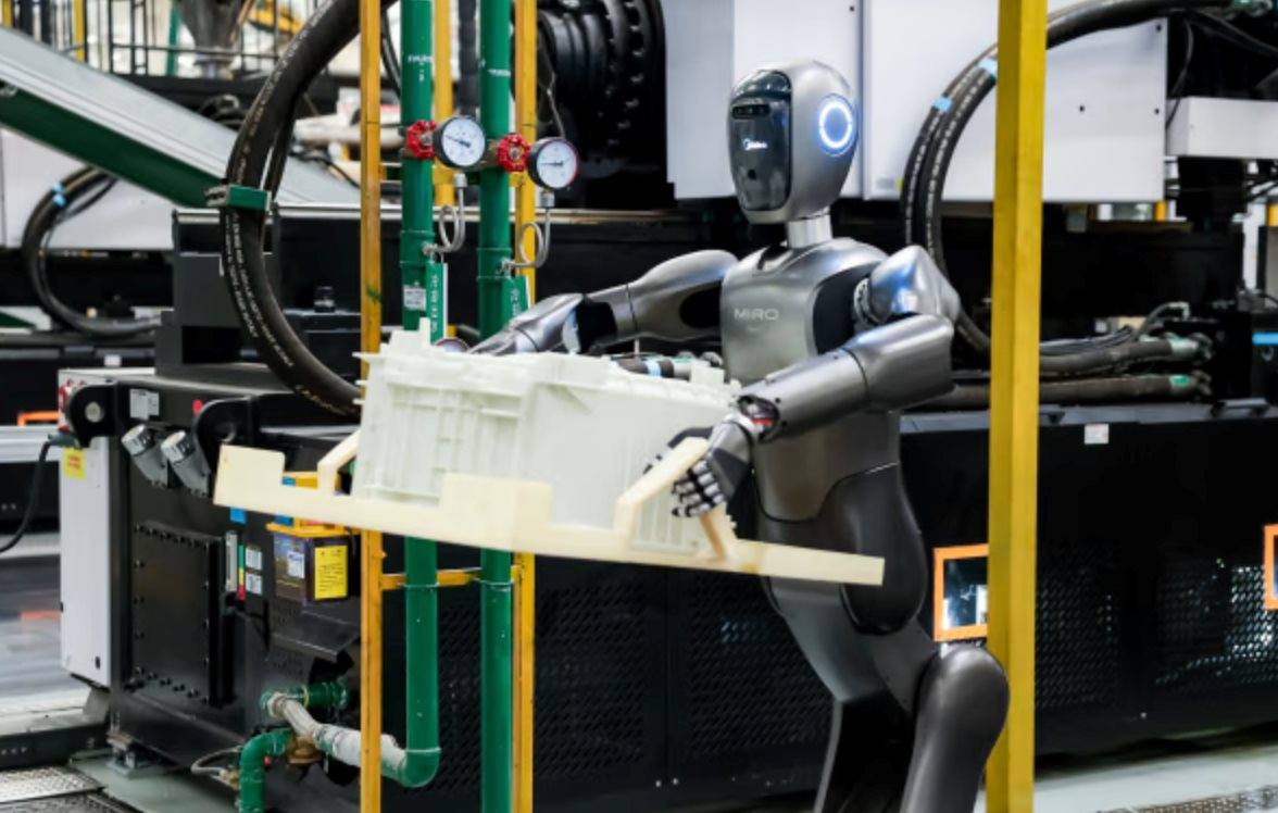 Robot AI - Tham vọng đại công nghiệp của 1 siêu cường sản xuất: Cả nhà máy chỉ cần 3 công nhân, năng suất tăng 250% nhờ đội quân robot làm 24/7- Ảnh 2.