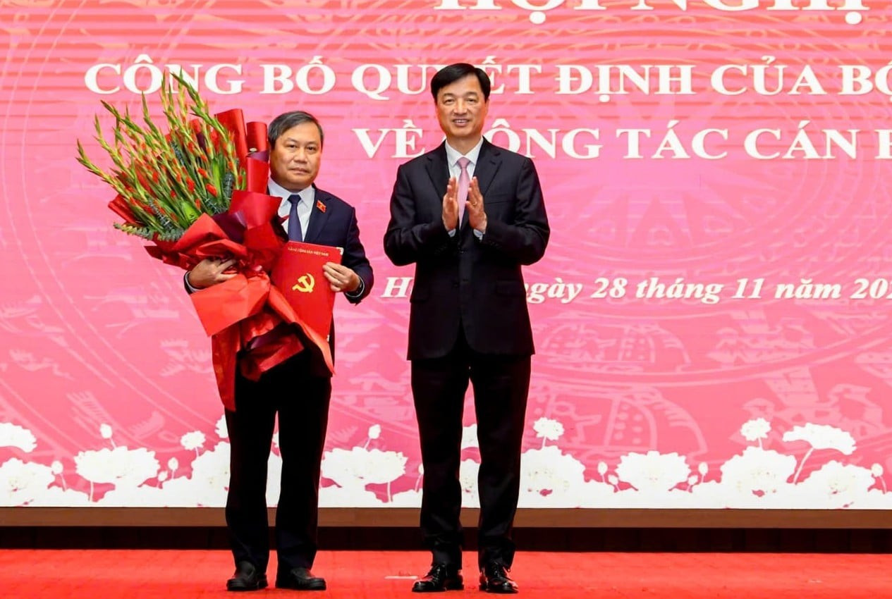 Ông Vũ Đại Thắng được giới thiệu để bầu làm Chủ tịch UBND thành phố Hà Nội- Ảnh 1.