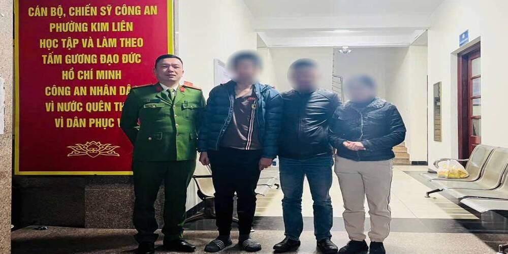 Công an Hà Nội ập vào một nhà nghỉ tại Bắc Ninh- Ảnh 1. Công an Hà Nội ập vào một nhà nghỉ tại Bắc Ninh- Ảnh 1.