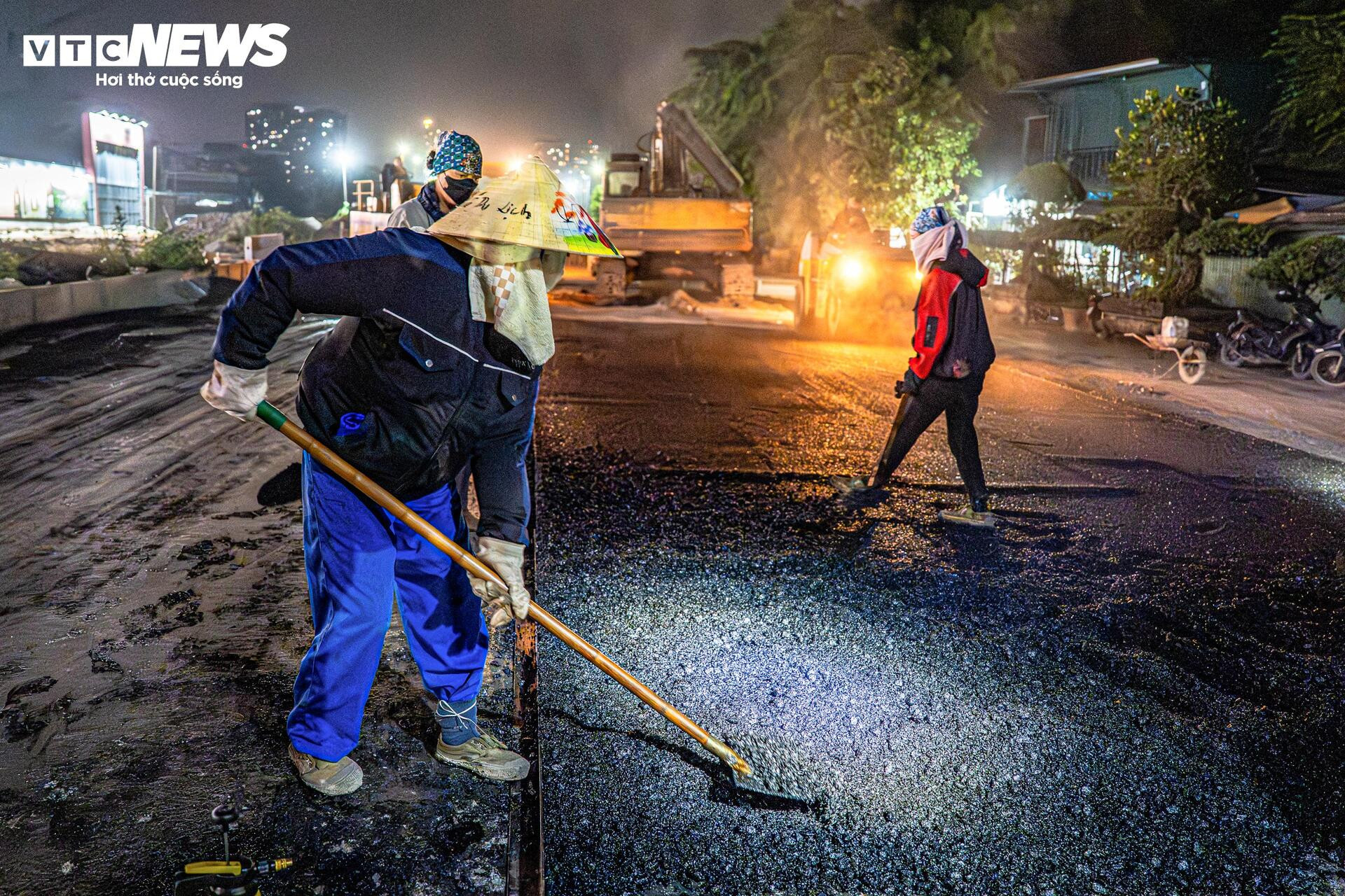 Vành đai 2,5 Hà Nội sáng đèn suốt đêm chạy đua về đích- Ảnh 8.