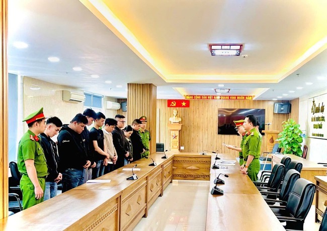 Choáng với quy mô đặc biệt lớn của đường dây rửa tiền xuyên quốc gia trên 67.000 tỉ đồng- Ảnh 1.