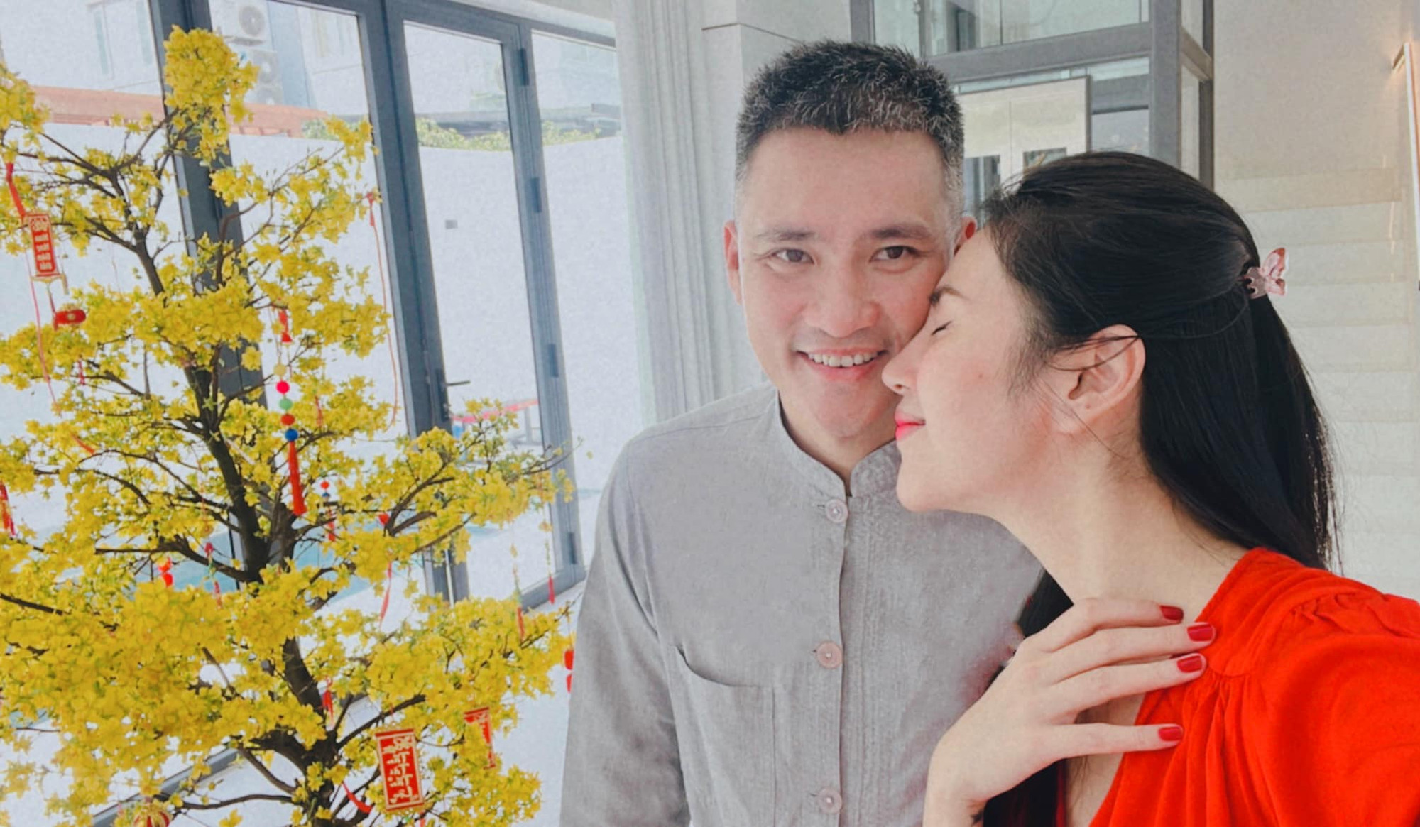 Chuyện gì đang xảy ra khiến Thuỷ Tiên - Công Vinh thế này?- Ảnh 7. Chuyện gì đang xảy ra khiến Thuỷ Tiên - Công Vinh thế này?- Ảnh 7.