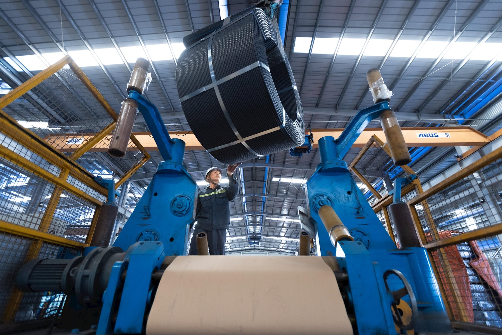 Hàng nghìn tấn loại thép cường độ cao duy nhất Hòa Phát sản xuất được tại Việt Nam được dùng tại Sân bay Long Thành,  các dự án cao tốc, Aeon Mall, Vinhomes- Ảnh 1.