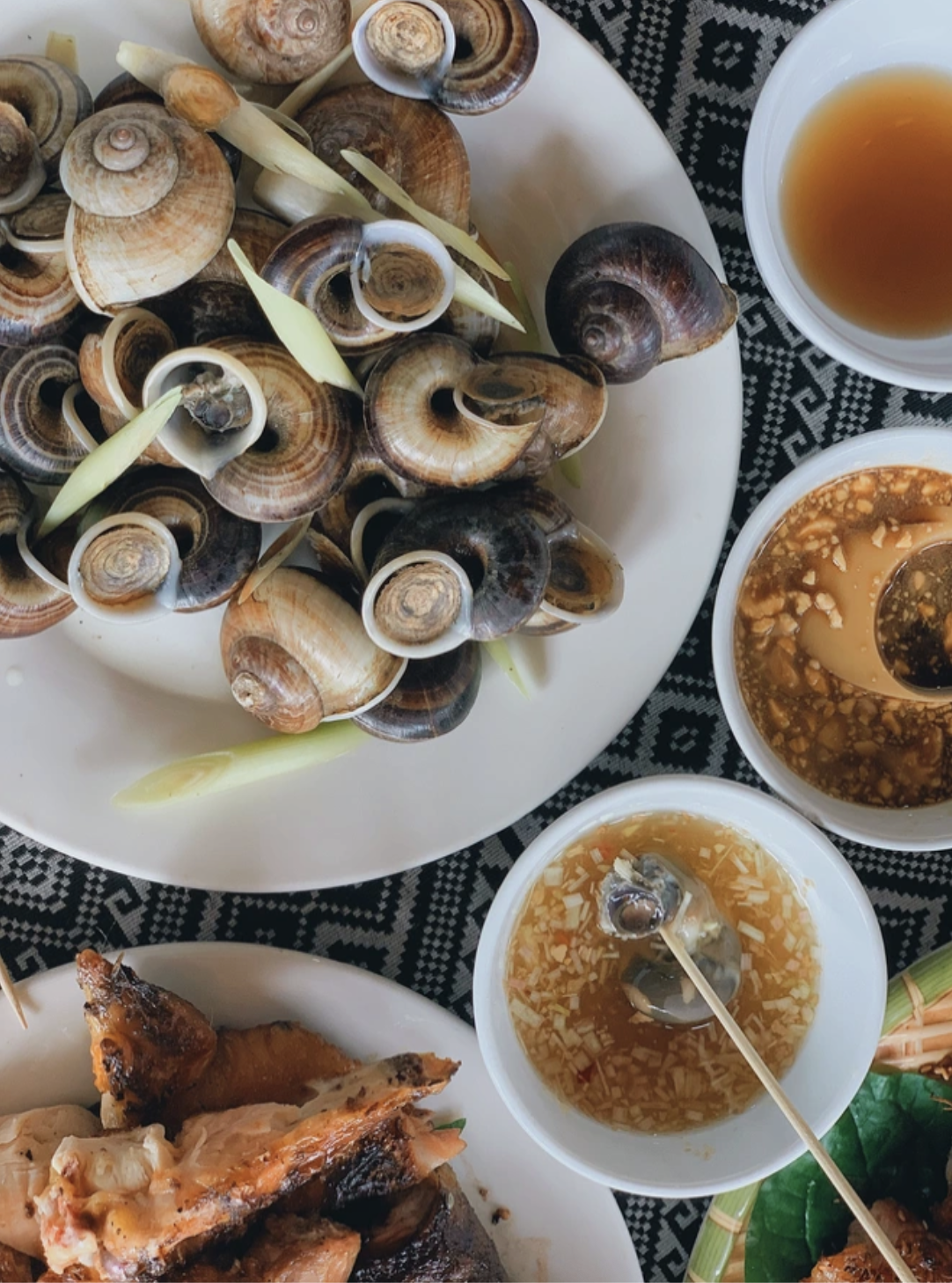 Loài vật tưởng chỉ có dưới nước, ai ngờ còn "bò" lên núi và trở thành đặc sản được săn lùng- Ảnh 4. Loài vật tưởng chỉ có dưới nước, ai ngờ còn "bò" lên núi và trở thành đặc sản được săn lùng- Ảnh 4.