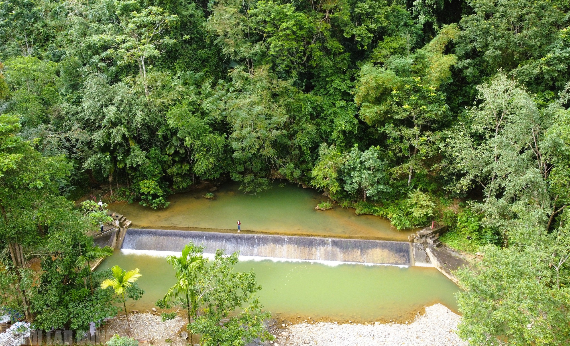 Có một suối "cá thần" khác ở Thanh Hóa mà nhiều người chưa biết- Ảnh 1. Có một suối "cá thần" khác ở Thanh Hóa mà nhiều người chưa biết- Ảnh 1.