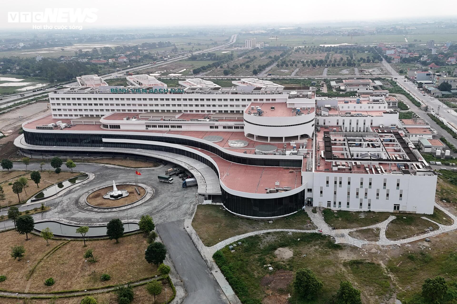 Diện mạo Bệnh viện Bạch Mai, Việt Đức cơ sở 2 trước ngày vận hành- Ảnh 2.