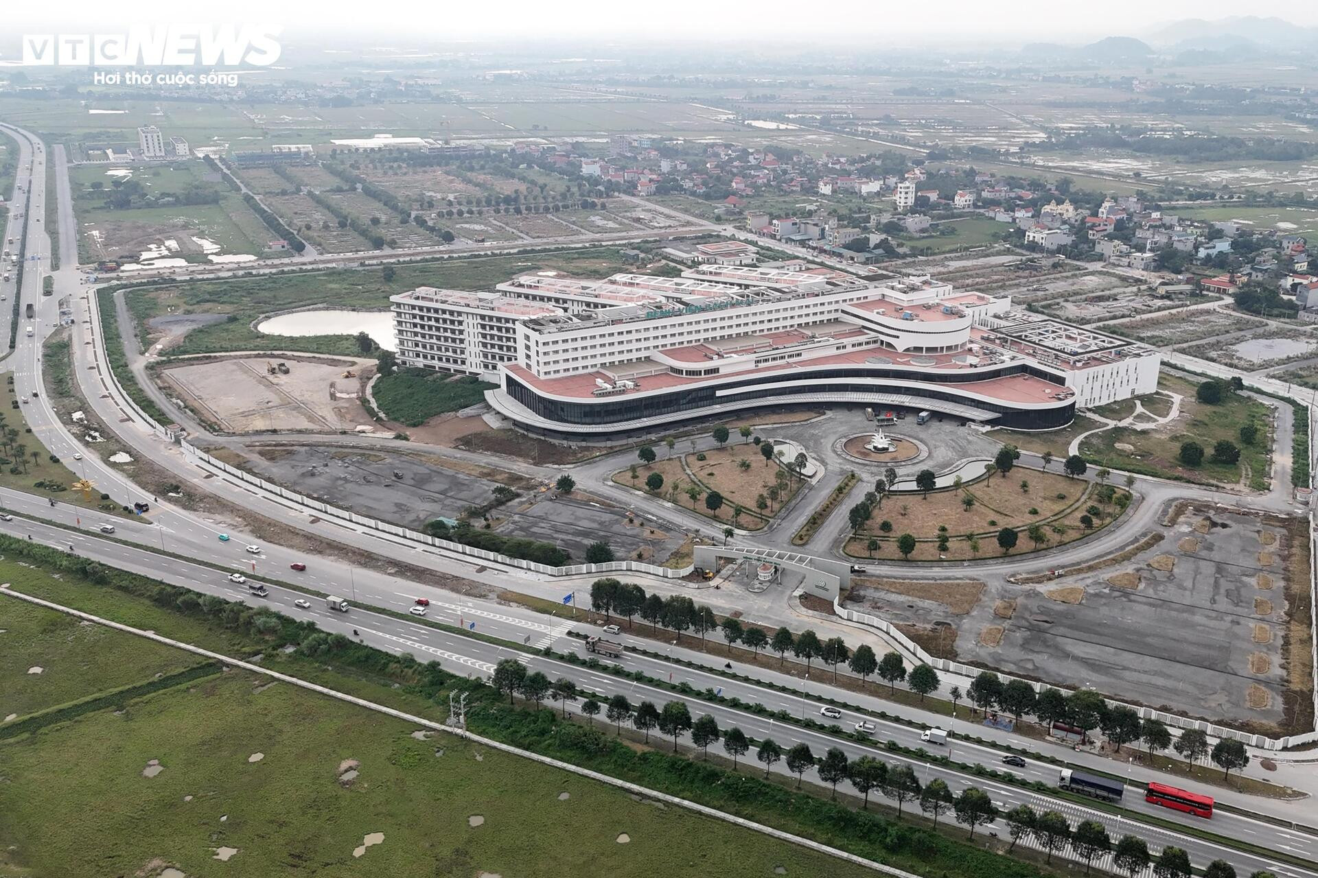 Diện mạo Bệnh viện Bạch Mai, Việt Đức cơ sở 2 trước ngày vận hành- Ảnh 8.