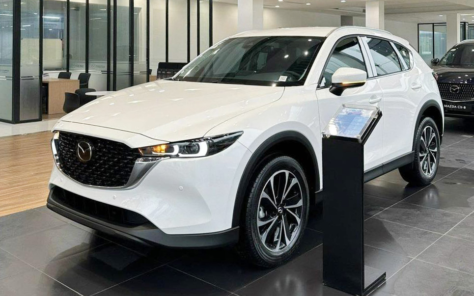 Giá bán Mazda CX-5 lại về dưới 700 triệu đồng: Thêm áp lực cho Mitsubishi Destinator sắp ra mắt- Ảnh 1.