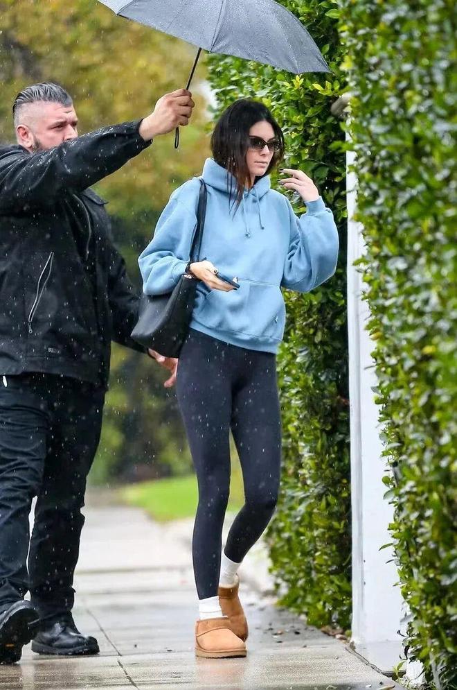 Những người phụ nữ sành điệu khắp thế giới đều đang đi đôi giày này, vì nó hợp với mọi thứ- Ảnh 18.