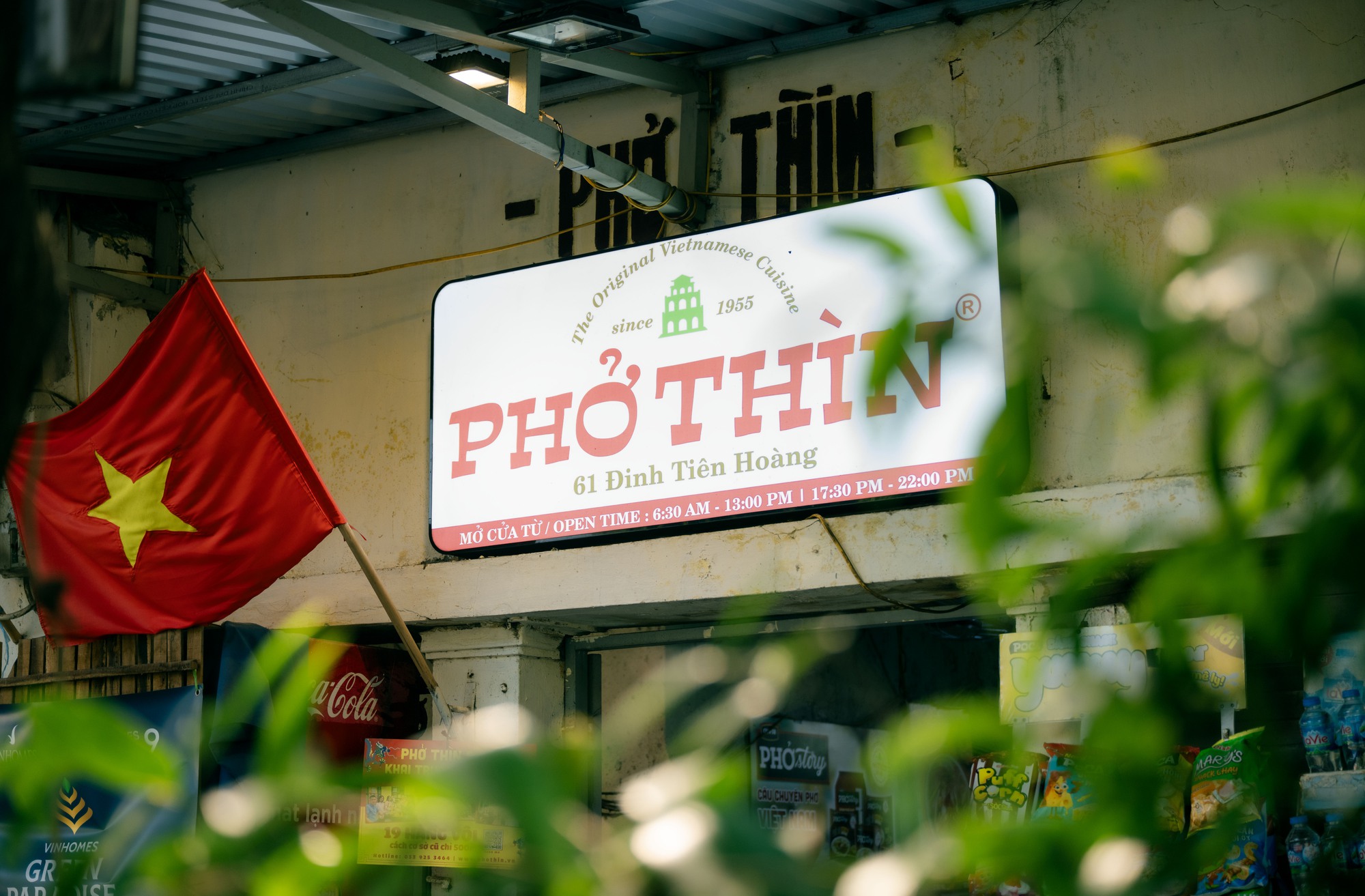 Những hình ảnh cuối cùng của Phở Thìn Bờ Hồ trước ngày di dời sau gần 70 năm- Ảnh 2.