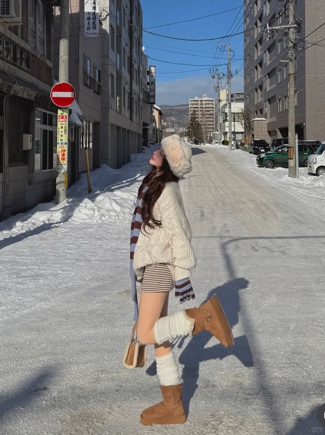 Những người phụ nữ sành điệu khắp thế giới đều đang đi đôi giày này, vì nó hợp với mọi thứ- Ảnh 35.