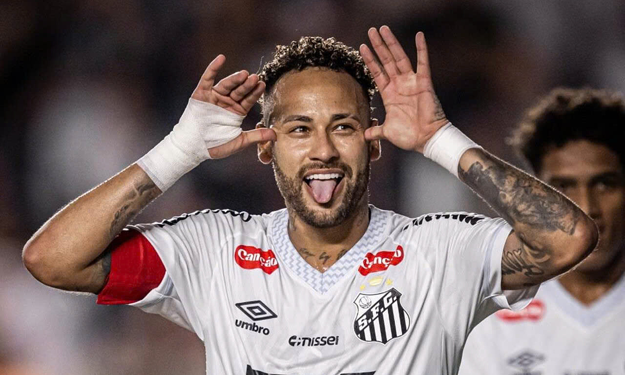 Neymar liều mình- Ảnh 1. Neymar liều mình- Ảnh 1.
