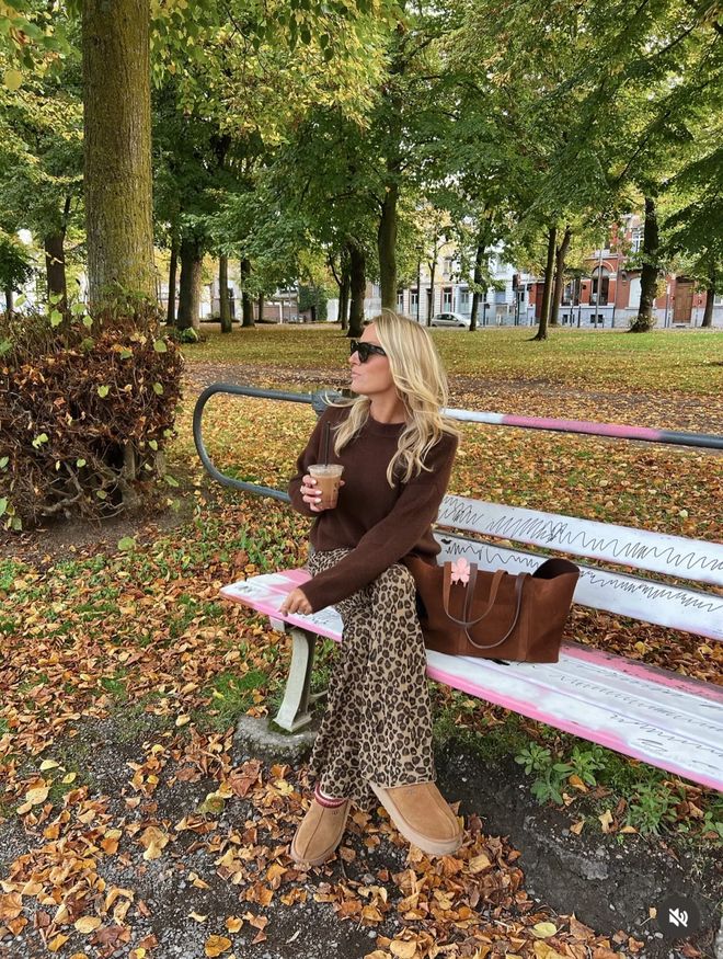 Những người phụ nữ sành điệu khắp thế giới đều đang đi đôi giày này, vì nó hợp với mọi thứ- Ảnh 28.