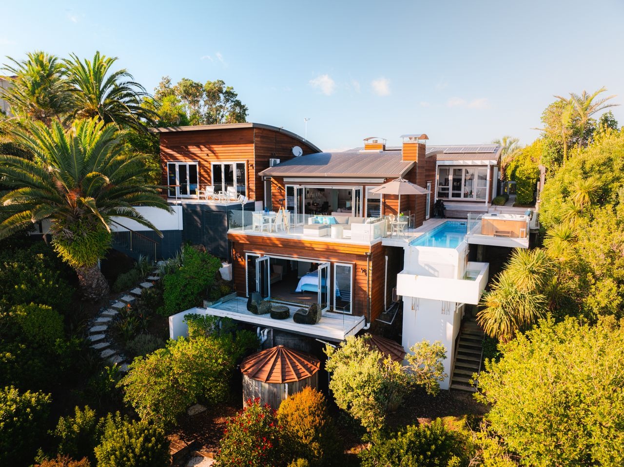 Chủ biệt thự 2 triệu USD ở VN có thể ở một lâu đài 20 triệu USD tại Pháp: 'Cha đẻ' của ThirdHome tiết lộ cơ chế trao đổi độc nhất thế giới- Ảnh 2. Chủ biệt thự 2 triệu USD ở VN có thể ở một lâu đài 20 triệu USD tại Pháp: 'Cha đẻ' của ThirdHome tiết lộ cơ chế trao đổi độc nhất thế giới- Ảnh 2.