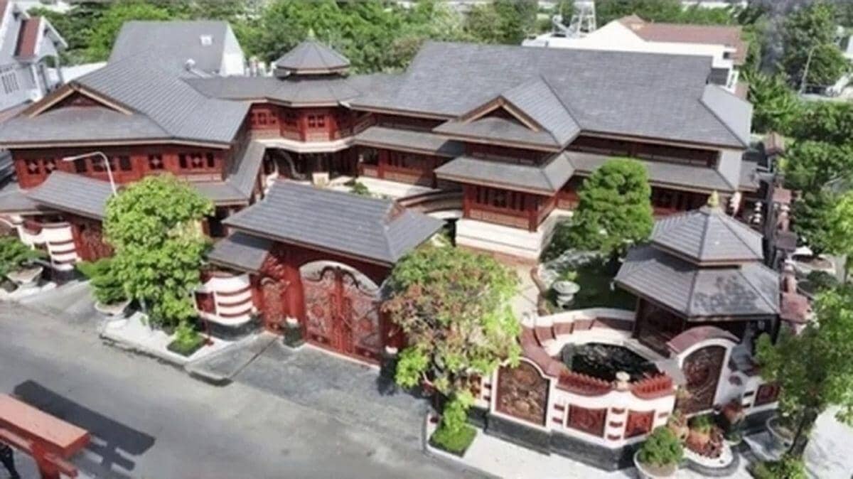 Bức ảnh thu hồi khối tài sản khổng lồ trong biệt phủ 4.000m2 của Mailisa, nhiều người đã bị Bức ảnh thu hồi khối tài sản khổng lồ trong biệt phủ 4.000m2 của Mailisa, nhiều người đã bị