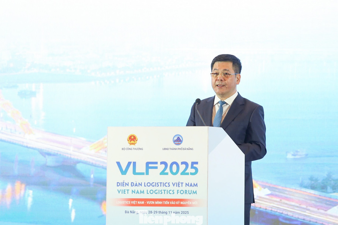 Thủ tướng chỉ ra 6 'điểm nghẽn' của logistics Việt Nam- Ảnh 2.