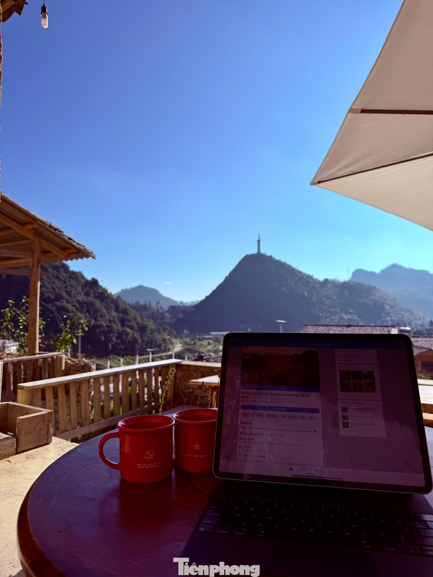 Tọa độ 'xịn nhất' ngắm toàn cảnh làng du lịch tốt nhất thế giới Lô Lô Chải- Ảnh 6.