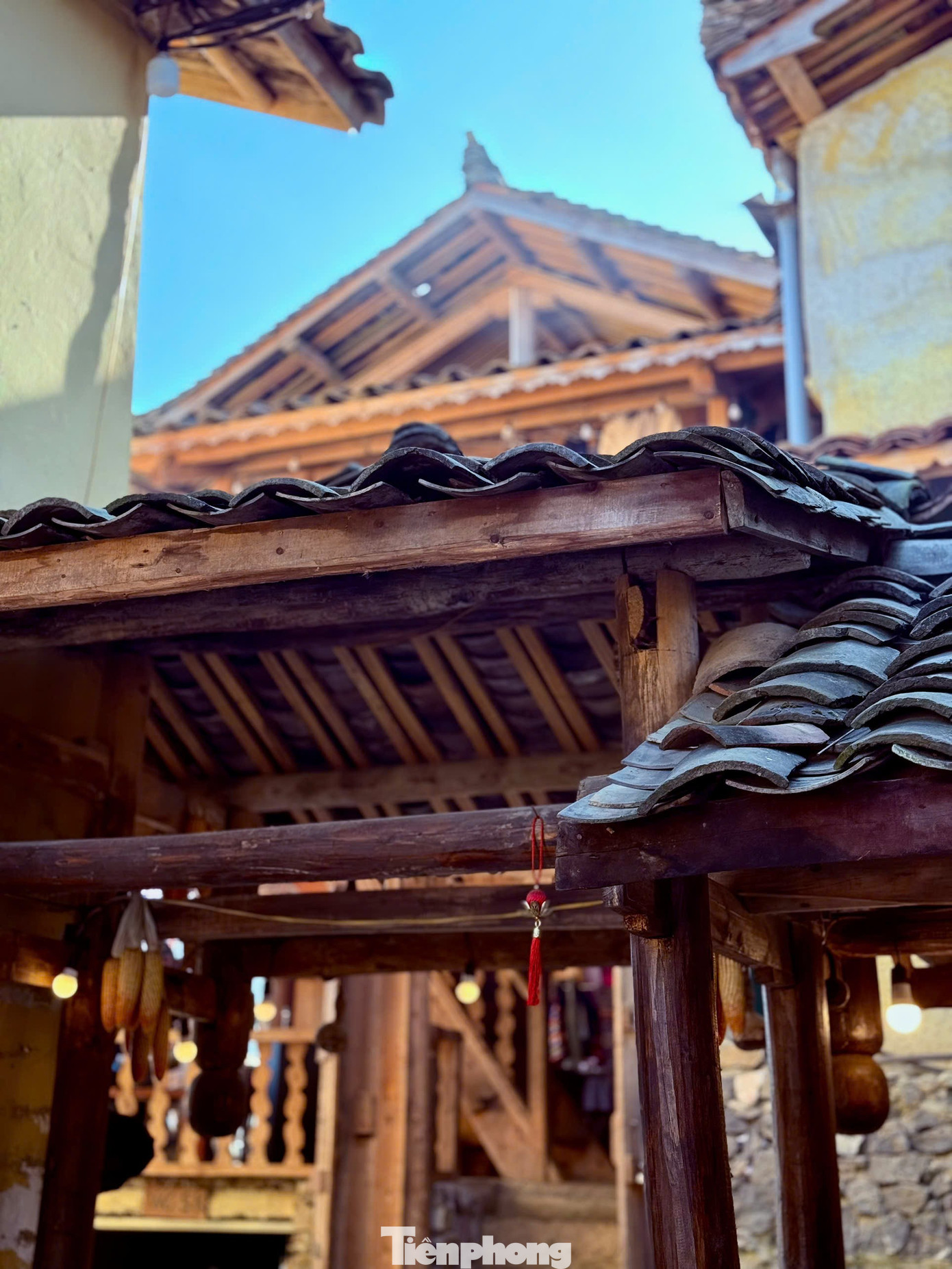 Tọa độ 'xịn nhất' ngắm toàn cảnh làng du lịch tốt nhất thế giới Lô Lô Chải- Ảnh 5.