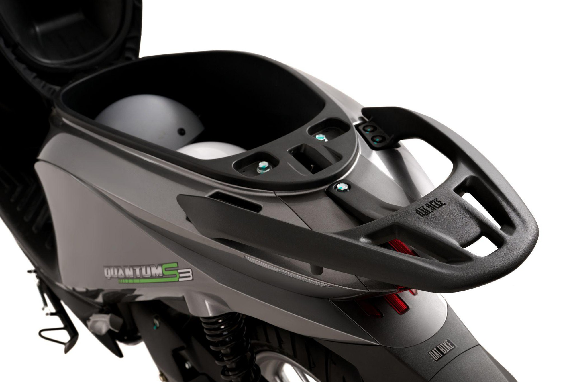 Xe máy điện đi gần 300km/sạc, cốp to hơn Lead có ưu đãi khủng: Chi 3,5 triệu đã có thể mang xe về- Ảnh 4.