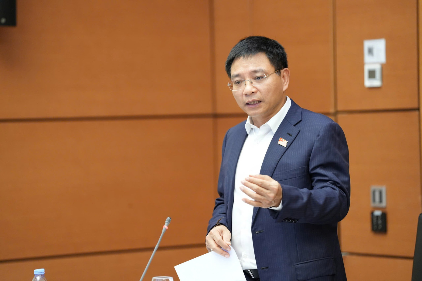 Chủ tịch Quốc hội: Sợ nhất là vay khoản này nhưng lại về đầu tư việc khác- Ảnh 2.