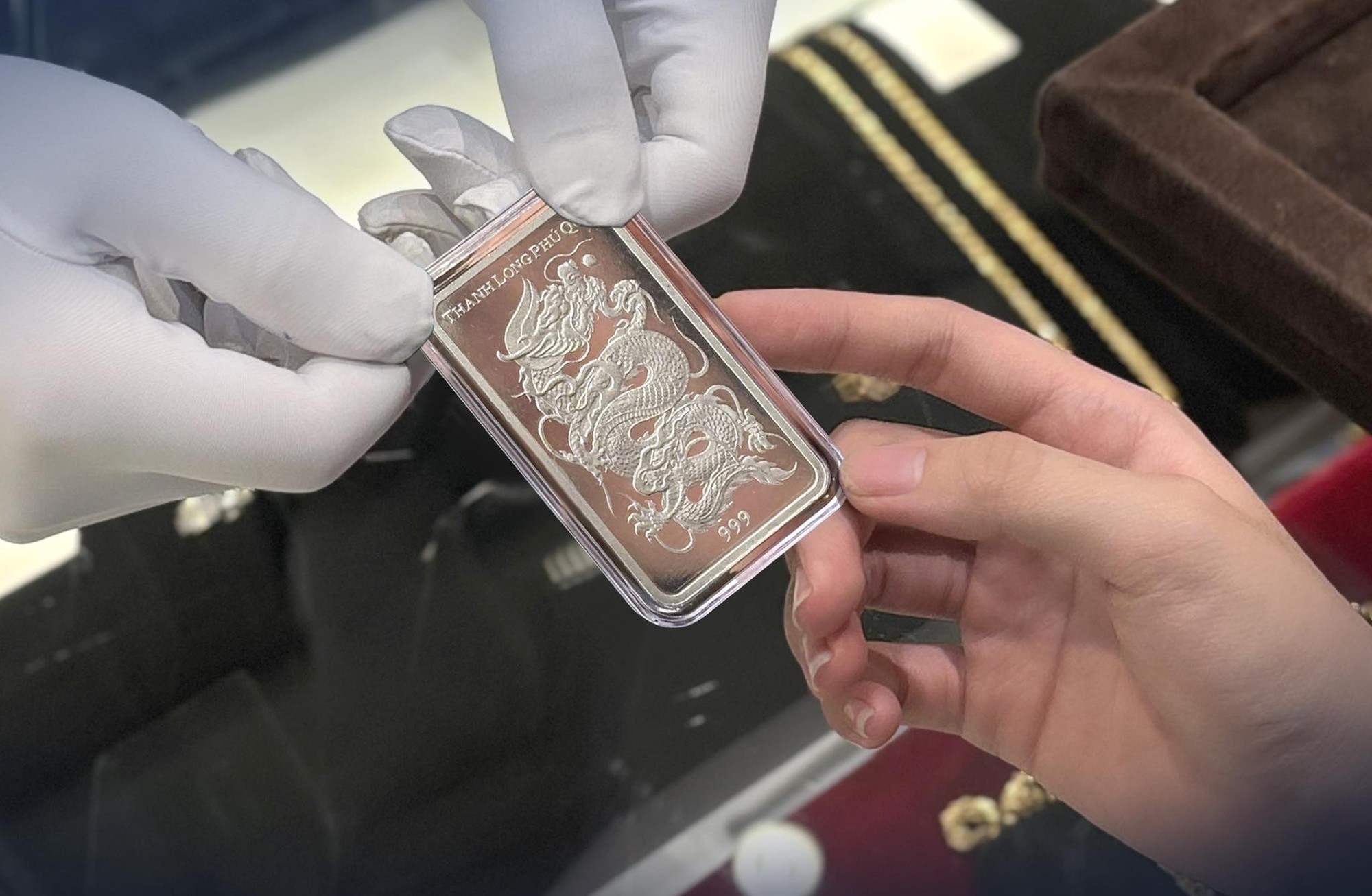 Giá bạc ổn định trên 51 triệu đồng/kg- Ảnh 1. Giá bạc ổn định trên 51 triệu đồng/kg- Ảnh 1.