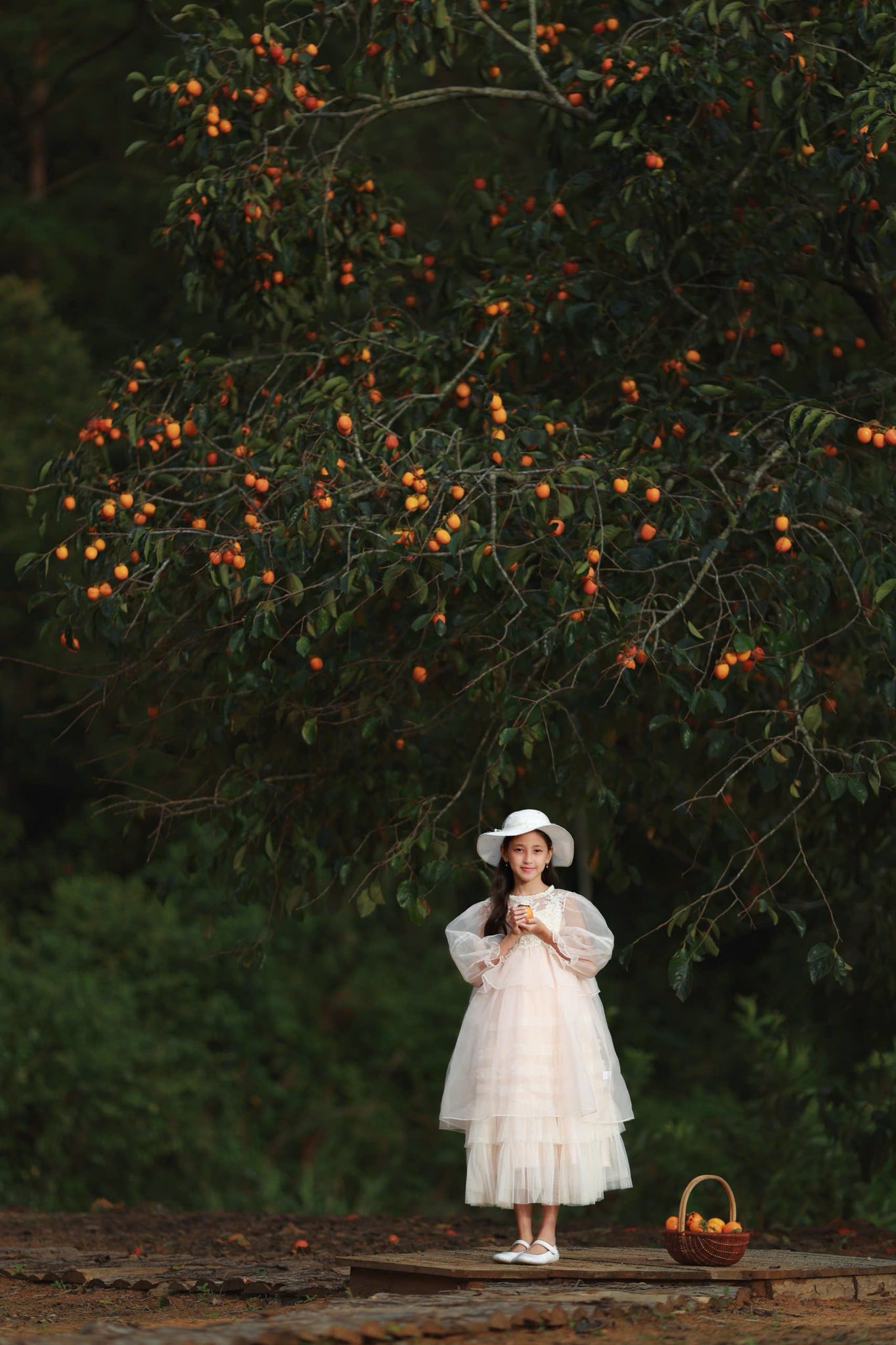 Hiếm hoi lắm con gái sao Việt này mới lộ diện: Đặt cạnh ái nữ Hà Kiều Anh nhan sắc 1 chín 1 mười, được dạy dỗ cũng khéo!- Ảnh 2.