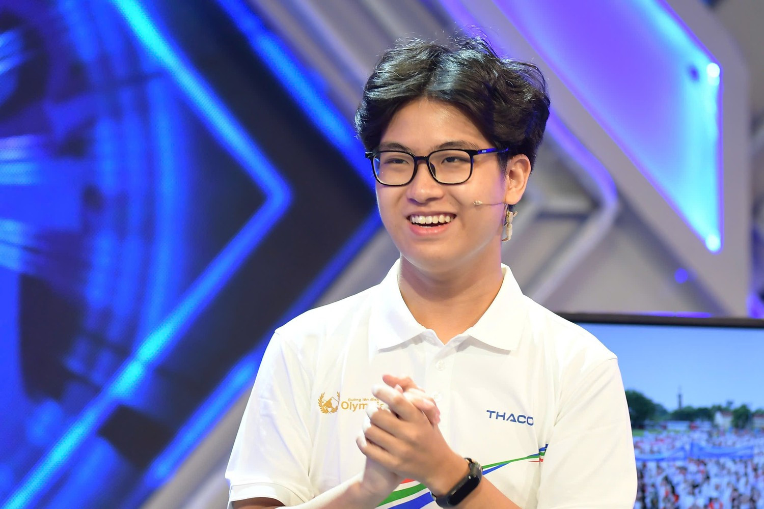 Quán quân Olympia 2025 trở thành MC- Ảnh 2. Quán quân Olympia 2025 trở thành MC- Ảnh 2.