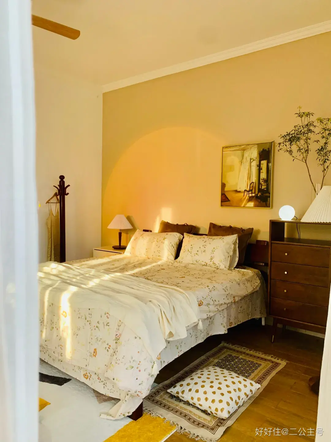 photo-1762178601206 photo-1762178601206