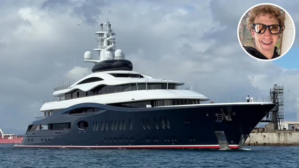 Chuẩn bị cho kỳ nghỉ đông, ông chủ của Facebook vừa chi gần 7 tỷ để 'đổ xăng' cho chiếc siêu du thuyền trị giá hơn 7.000 tỷ- Ảnh 1.