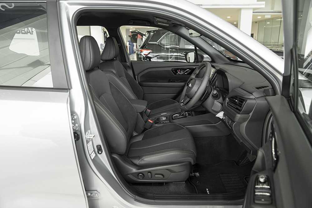 Loạt xe mới dự kiến ra mắt tháng 11: Loạt ô tô tiền tỷ, có mẫu chạy được 100km không cần xăng, và 3 mẫu xe máy quen thuộc của Honda- Ảnh 3. Loạt xe mới dự kiến ra mắt tháng 11: Loạt ô tô tiền tỷ, có mẫu chạy được 100km không cần xăng, và 3 mẫu xe máy quen thuộc của Honda- Ảnh 3.