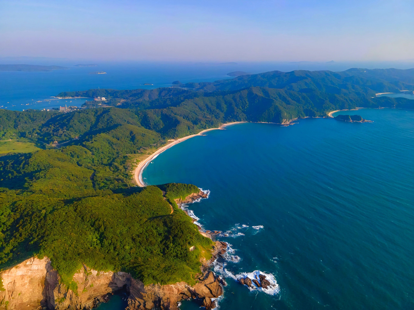 Quảng Ninh sẽ xây cầu vượt biển đánh thức ‘viên ngọc xanh’ giữa vịnh Bắc Bộ- Ảnh 3.