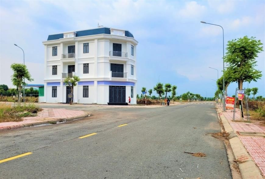 Gỡ vướng để cấp sổ cho loạt nhà phố, đất nền- Ảnh 1.