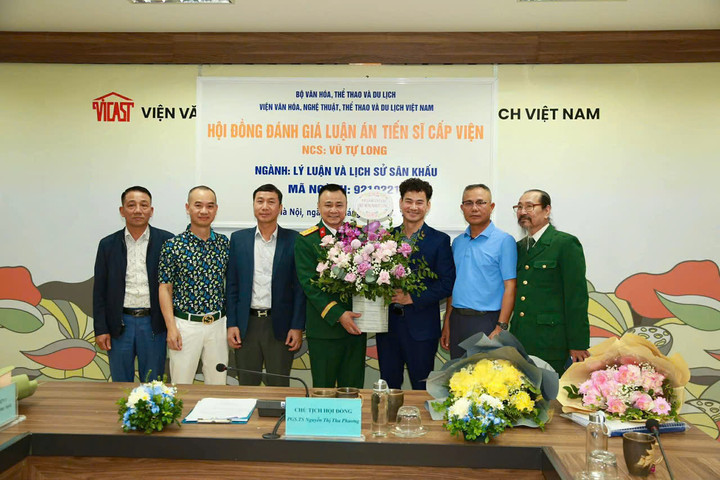 Nam NSND nổi tiếng làm giám đốc, vừa bảo vệ thành công luận án tiến sỹ là ai?- Ảnh 2.