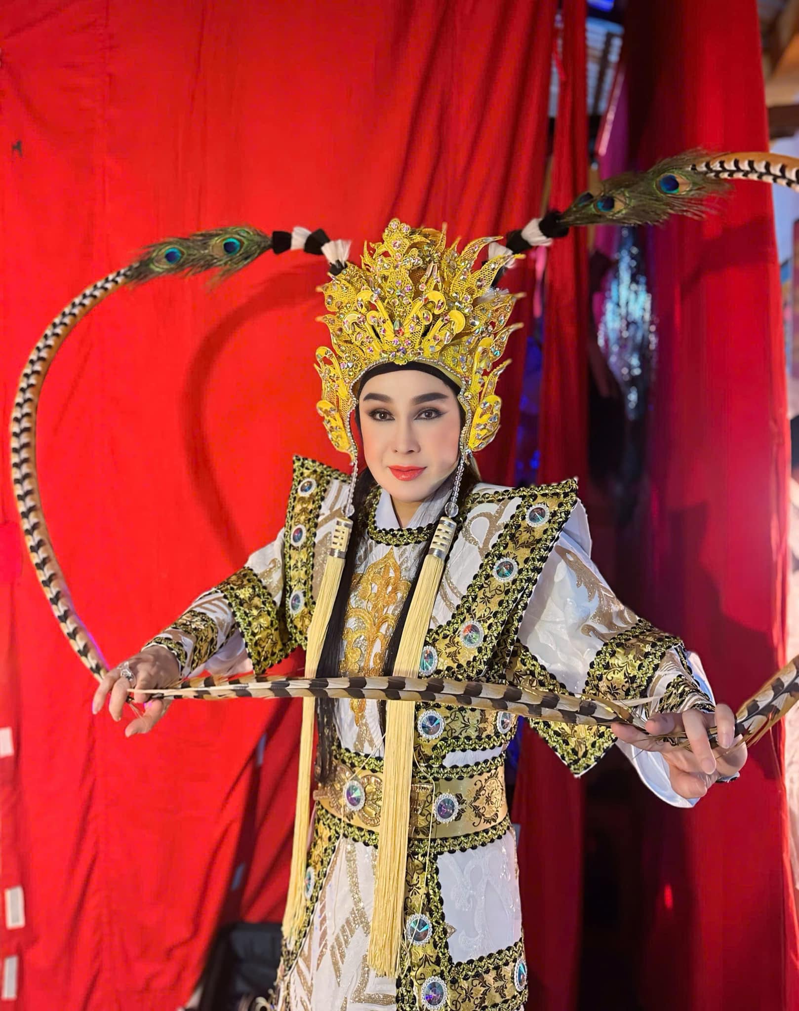 Nam NSƯT 53 tuổi được vợ đại gia sinh con cho, đón về ở biệt thự 200 tỷ đồng, yêu hết lòng mặc gièm pha- Ảnh 2. Nam NSƯT 53 tuổi được vợ đại gia sinh con cho, đón về ở biệt thự 200 tỷ đồng, yêu hết lòng mặc gièm pha- Ảnh 2.