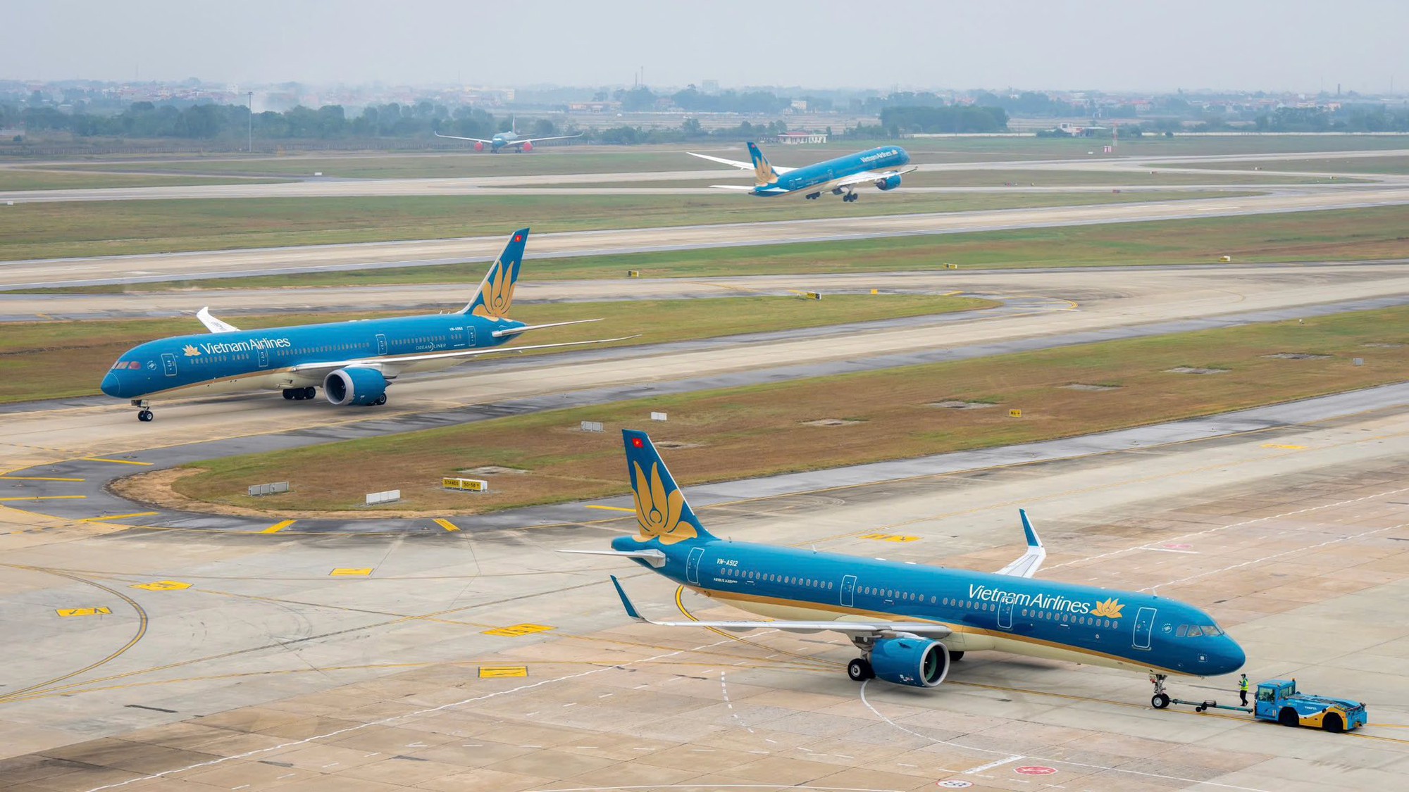Vietnam Airlines hoàn tất cập nhật phần mềm cho toàn bộ máy bay Airbus A320, A321- Ảnh 1. Vietnam Airlines hoàn tất cập nhật phần mềm cho toàn bộ máy bay Airbus A320, A321- Ảnh 1.