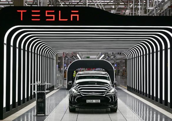 ‘Cơn đau đầu’ mới của Elon Musk: Doanh số giảm gần 1 nửa tại châu Âu khi thị trường xe điện chung tăng 26% – chuyện gì đang xảy ra?- Ảnh 1.