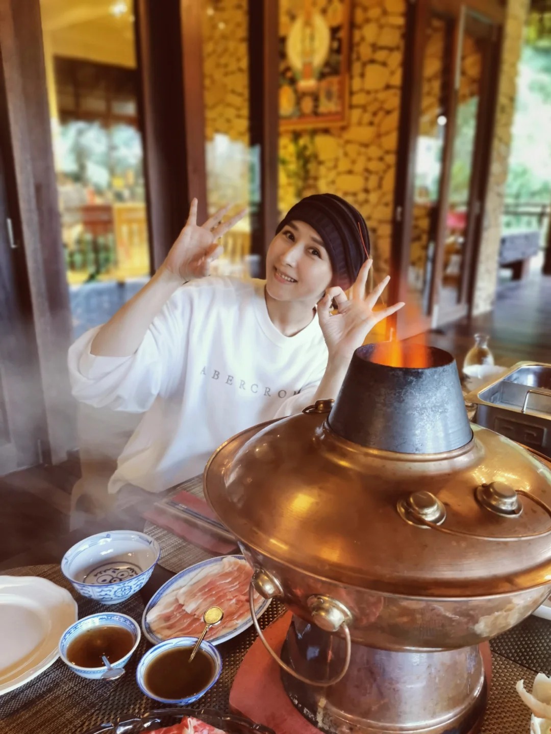 Biệt thự như resort của Hồ Tịnh: Nhà trong mơ giữa rừng nhiệt đới, chồng giàu lại chiều vợ hết mức- Ảnh 11.