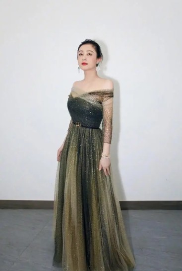 "Điêu Thuyền đẹp nhất màn ảnh" U60 vẫn cực kỳ trẻ trung, mấy chục năm qua chỉ nặng hơn 45kg nhờ 1 bí quyết chống già gói gọn trong 3 từ- Ảnh 5.