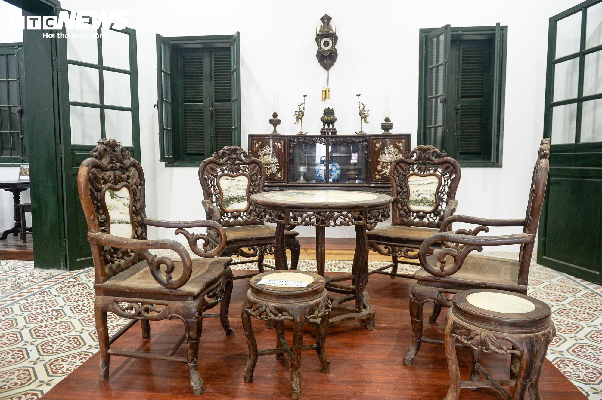 Dinh thự Vua Mèo khoác áo mới sau trùng tu, lộng lẫy giữa cao nguyên trắng- Ảnh 8.