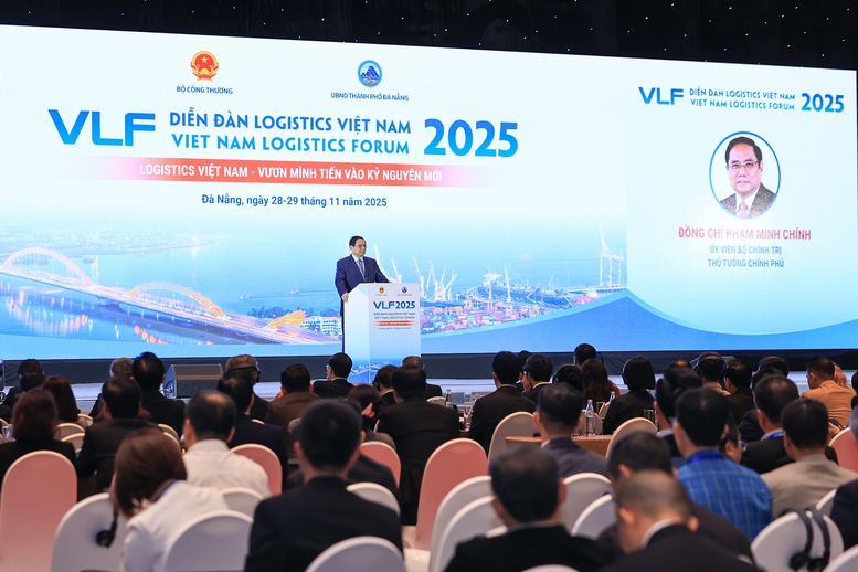 Thủ tướng: Đưa Việt Nam trở thành trung tâm dịch vụ logistics hàng đầu Đông Nam Á, châu Á và thế giới- Ảnh 3.
