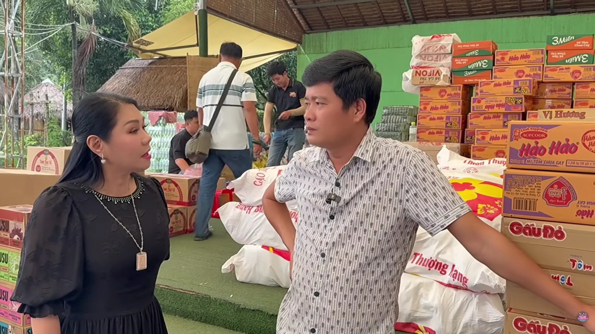 Nữ NSƯT về nước đưa 25 triệu cho ông trùm Điền Quân rồi lại về Mỹ- Ảnh 2.